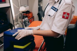 EMT with equipment_Photo by Mikhail Nilov